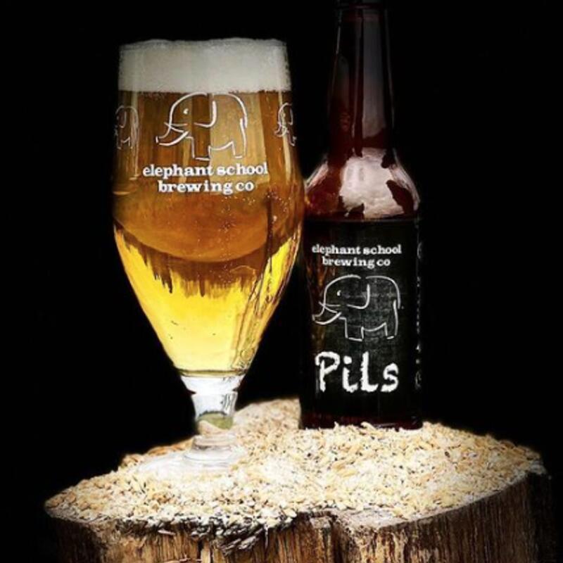 Dunkel 10oz Half Pint Beer Glass Thumbnail